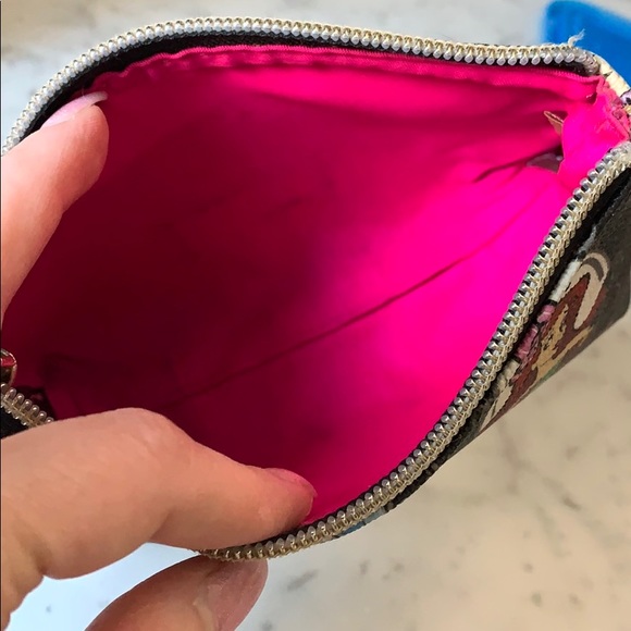 Dooney inside - Picture 2 of 2